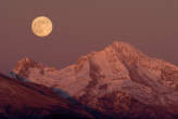 20070103_165040 Tramonto sul pizzo Arera con luna piena.jpg